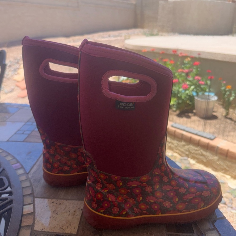 Bogs Floral Pink Rain Boots Garden Cottage Galoshes Size 6 Wellies U8